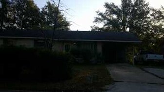 129 Pistachio Dr in Dumas, AR - Building Photo