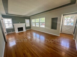 340 W Spazier Ave in Burbank, CA - Building Photo - Building Photo