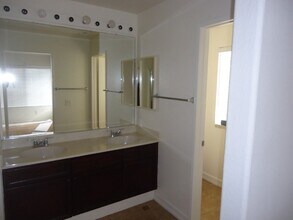 2122 Empresa Ln in Oxnard, CA - Building Photo - Building Photo