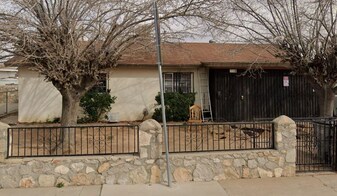 9008 Diana Dr in El Paso, TX - Building Photo