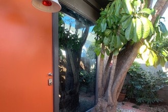 4317 Westlawn Ave, Unit rear in Los Angeles, CA - Building Photo - Building Photo