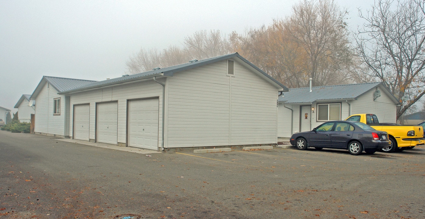 515 N Colorado Ave in Fruitland, ID - Building Photo