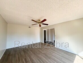 3047 Bedford Dr in Merced, CA - Foto de edificio - Building Photo