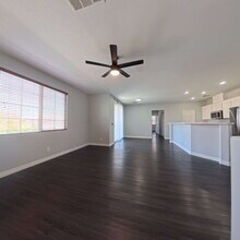 6255 W Arby Ave in Las Vegas, NV - Building Photo - Building Photo