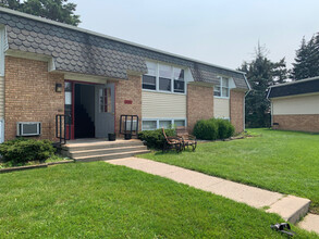 Mary Court Place Apartments in Alma, MI - Foto de edificio - Building Photo