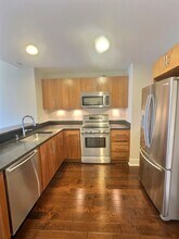88 E San Fernando St in San Jose, CA - Building Photo - Building Photo