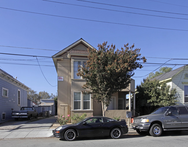 69 N 12th St in San Jose, CA - Foto de edificio - Building Photo