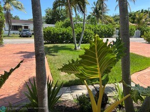 445 NE 109th St in Miami, FL - Building Photo - Building Photo