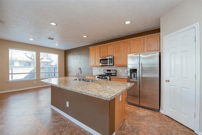 property at 143 W Burberry Cir