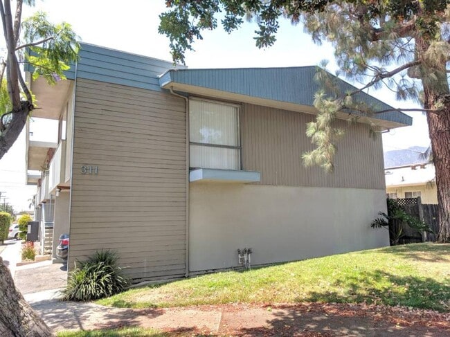 property at 311 S Primrose Ave