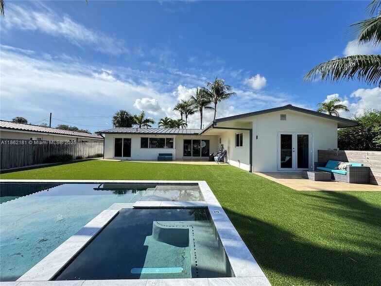 1709 SW 5th Pl in Fort Lauderdale, FL - Foto de edificio