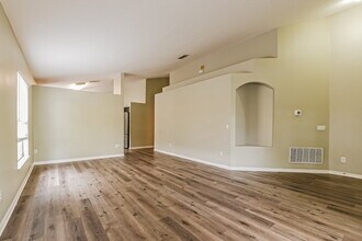 4654 Park Eden Cir in Orlando, FL - Building Photo - Building Photo