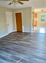 3 Frankie Ln in Elkview, WV - Building Photo - Building Photo