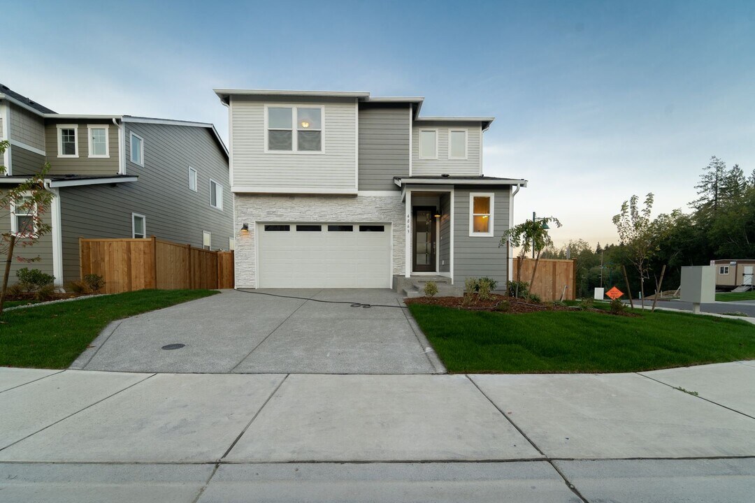 4863 Wanderlust Way in Gig Harbor, WA - Building Photo