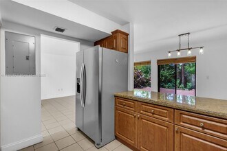 7026 SW 106th Pl in Miami, FL - Building Photo - Building Photo