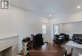 2177 Lakeshore Rd. in Burlington, ON - Building Photo - Building Photo