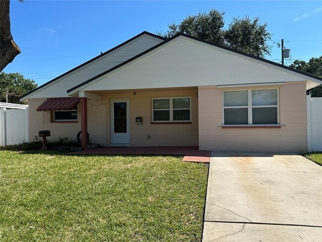 9571 52nd Way N in Pinellas Park, FL - Building Photo - Building Photo