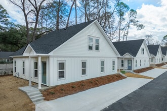 Vine Betton in Tallahassee, FL - Foto de edificio - Building Photo