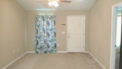 5405 NW 6th Pl in Ocala, FL - Building Photo - Building Photo