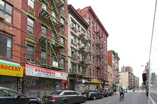 286 Broome St in New York, NY - Building Photo