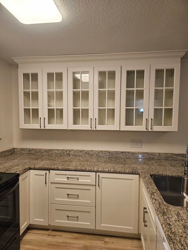 3768 W Benjamin Holt Dr in Stockton, CA - Building Photo - Building Photo