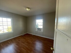 6 Idaho Way in Henderson, NV - Building Photo - Building Photo