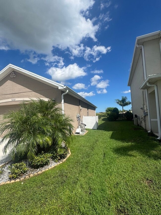 3222 Trinity Cir in Fort Pierce, FL - Building Photo - Building Photo