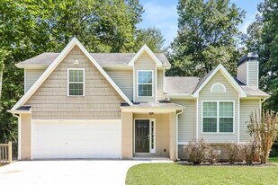 233 Galvin Trail in Dallas, GA - Building Photo