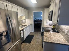 9129 Kings Canyon Dr in Charlotte, NC - Building Photo - Building Photo