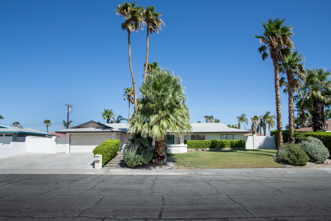 502 E Molino Rd in Palm Springs, CA - Building Photo