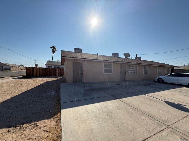 255 E 23rd St in Yuma, AZ - Building Photo - Building Photo