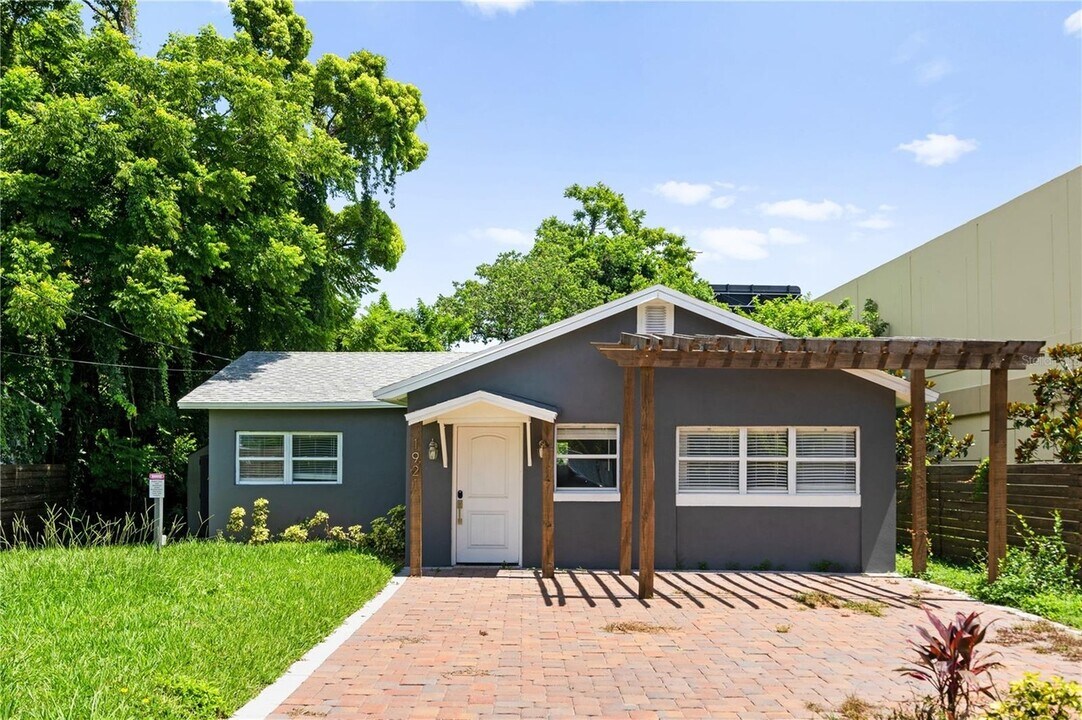 1921 Dartmouth Ave in Winter Park, FL - Building Photo
