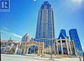 388 Prince of Wales Dr in Mississauga, ON - Building Photo