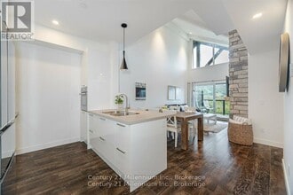 16 Beckwith Ln in Blue Mountains, ON - Building Photo - Building Photo