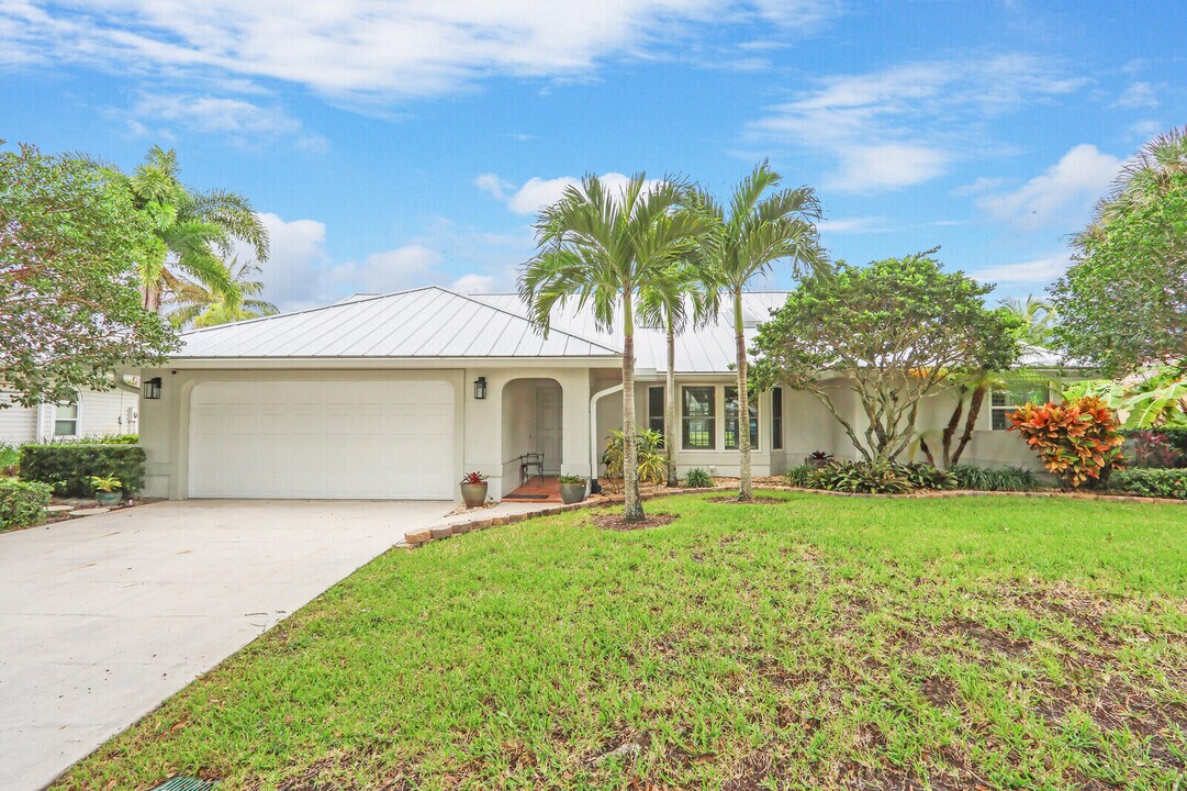 18791 Misty Lake Dr in Jupiter, FL - Building Photo