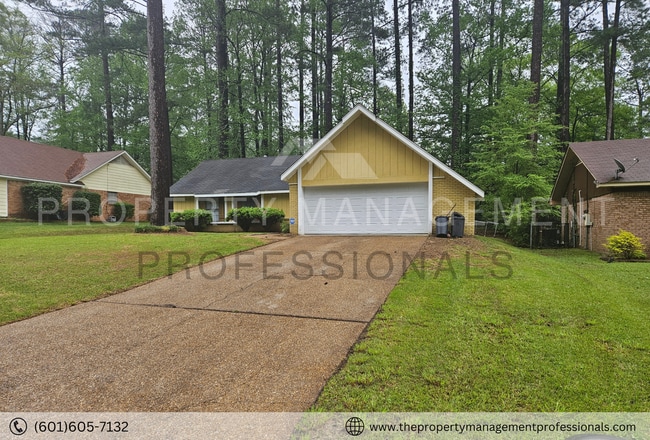 4746 Satinwood Rd in Jackson, MS - Building Photo - Building Photo