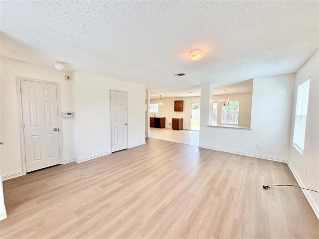 2708 Maegen Cir in Fort Worth, TX - Building Photo - Building Photo