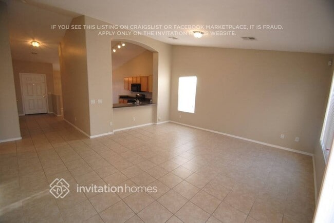 6926 S 14th Dr in Phoenix, AZ - Foto de edificio - Building Photo