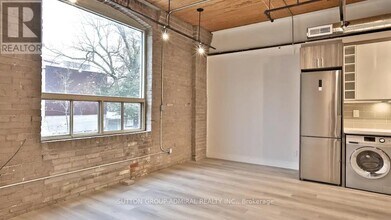 34 Noble St in Toronto, ON - Building Photo - Building Photo