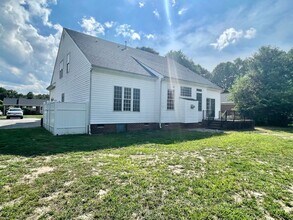 12449 Petersburg St in Chester, VA - Building Photo - Building Photo