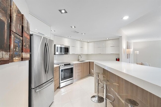 property at 600 Parkview Dr