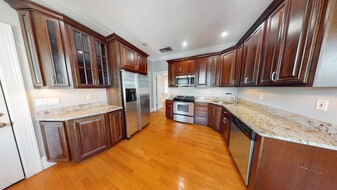 32 Ward St, Unit 4 in Boston, MA - Building Photo