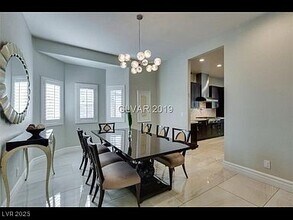 2609 Sun Reef Rd in Las Vegas, NV - Foto de edificio - Building Photo