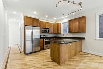 2629 W Haddon Ave in Chicago, IL - Foto de edificio - Building Photo