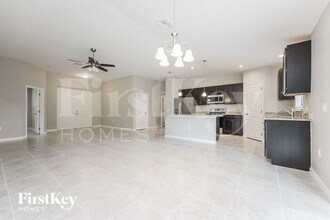 4307 2nd St SW in Lehigh Acres, FL - Building Photo - Building Photo