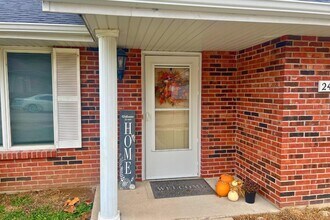 2402 Garden Dr in Columbia, MO - Building Photo - Building Photo