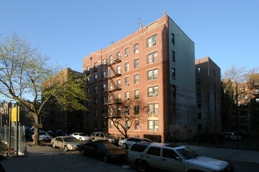 50 E 21st St in Brooklyn, NY - Foto de edificio