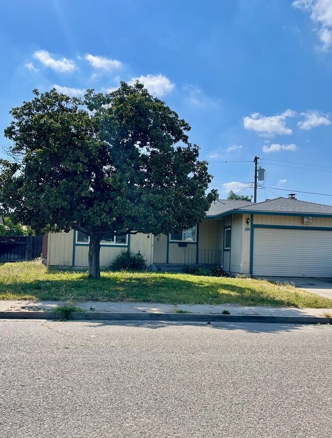 property at 1561 Austin St