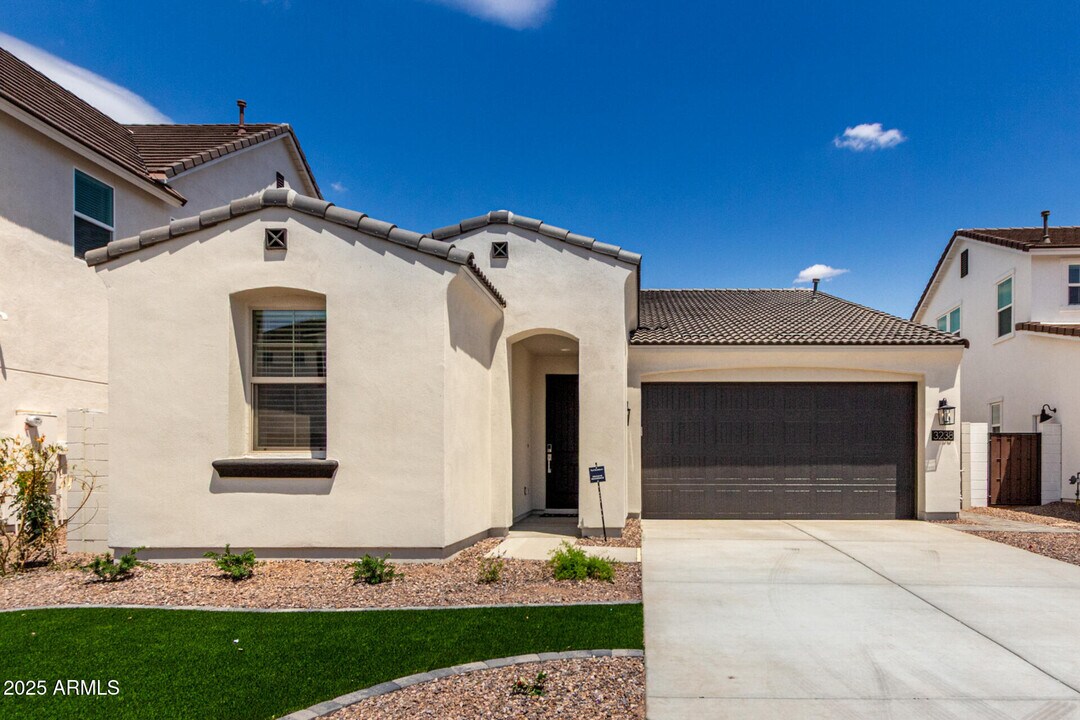 3238 Garnet St in San Tan Valley, AZ - Building Photo