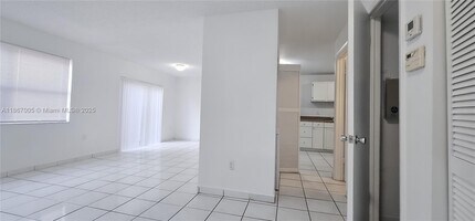 33 NE 12th Ave in Homestead, FL - Building Photo - Building Photo